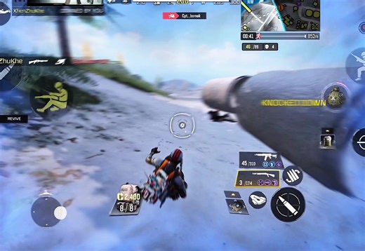 Combat Tactics: Reviving Teammates in COD