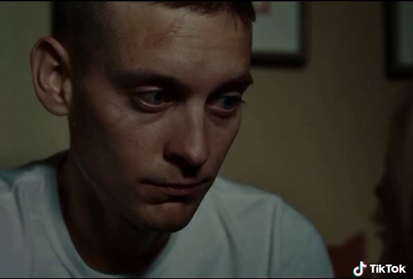 Brothers (2009) – Emotional Scenes and Dramatic Moments