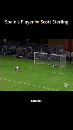 Spain's Player 🤝 Scott Sterling