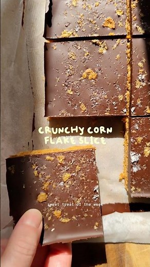 Crunchy corn flake slice recipe 🌟 #dairyfree #plantbased