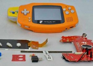 Freeplay Raspberry Pi Retro Handheld Console (video)