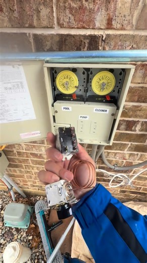 Don Jon on Instagram: "Freeze Guard Repair 👨🏽‍🔧 #reel #pool #freeze #intermatic"