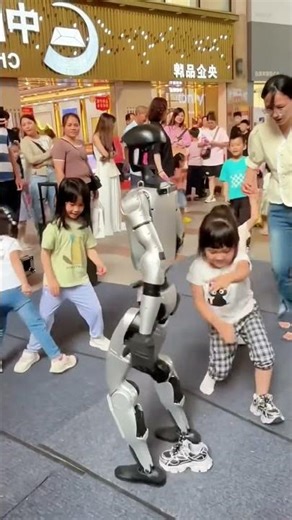 Lustiger Roboter #prank #funny #robot #funnyvideos