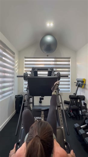 Frog Leg Press | Adductors, Inner Thighs & Glute Strength Exercise