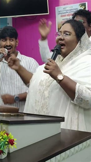 Hallelujah Arathanai Sis.Rachel Anitha #tamilchristiansongs #churchworship