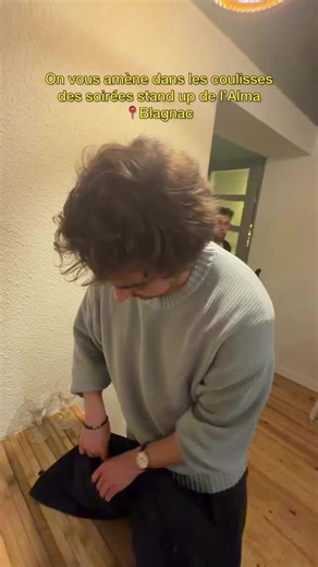 On vous emmène dans les coulisses de la 1ere soirée stand up chez Alma à Blagnac 🤟 Rdv le 24 mars pour la 2nd. C’était giga complet pour la première et les places partent déjà à une vitesse folle (la faute à Chris ça encore….) 🎟️ infos et resas en bio #standup #humour #sortiratoulouse #spectacle #blagnac