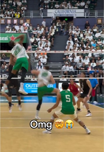Incredible Sportsmanship Moments in Volleyball