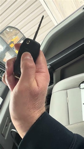 2017 F3 52 new flip remote Keys not an instructional video #allockandkeyco #locksmithlife ￼