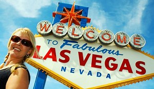 Is It Safe To Walk Around Las Vegas Alone? (Explained) - FeelingVegas