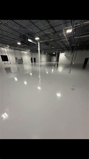 A whole lot of prep work to get this medical device floor ready for the new occupants. Soloist 100% solids epoxy Crown shield 85% polyaspartic #fyp #epoxy #epoxyresin #foryoupage #medical