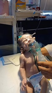 Nebulizers are commonly used for infants and young children, especially those with RSV, asthma, or a persistent cough. Pediatric nebulizers usually have a smaller mask.The dosage is low. It is important to follow your pediatrician's instructions to ensure safety and effectiveness. #baby #babycare #nicucare #viral #current | Gautam Ashish