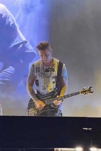 23K views · 1K reactions | Nightmare - Synyster Gates & Zacky...