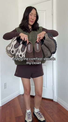 ugly cute & extra comfy- just how I like them! these are some of my fav easy shoes that are so so comfy! #merrell #merrellslides #comfyshoes #walkingshoes @merrell