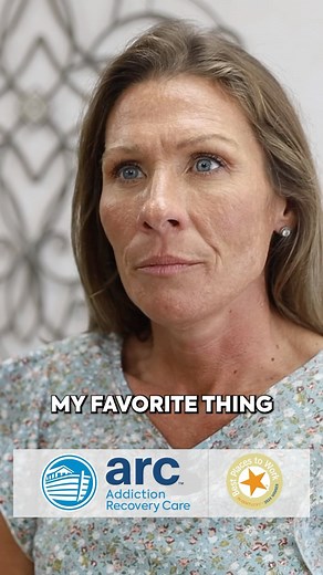 What makes ARC one of the best places to work in Kentucky? We lift each other up! It’s all about celebrating the victories! #addictiontreatment #bestplacetowork #addictionrecovery #celebrate #work #recovery #recoveroutloud💜 | Addiction Recovery Care