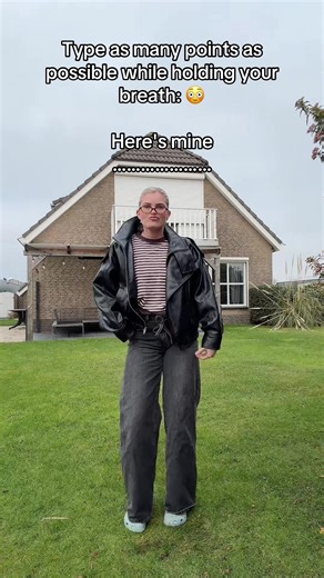 How long can you hold your breath😳 #likeme#dance#trendingdance#makeitviral