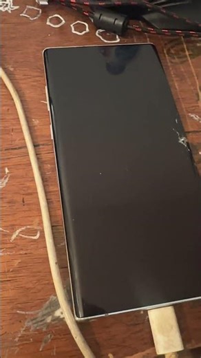 Samsung Galaxy Note 10 Plus Vibration test the screen is blacked and broken
