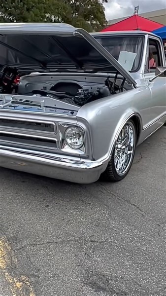 4.1K views · 107 reactions | A Exceptional 1967 Chevrolet C10 Pickup  #lowrider #vintagetruck #chevrolet #chevroletpickup #pickup #1967chevy #chevypickup #1967pickup #lowriderlifestyle #lowriderst #lowriderstyle #musclecars #muscletruck #chevroletc10 #chevyc10 #trucks #pickups | Best Muscle Cars | Facebook