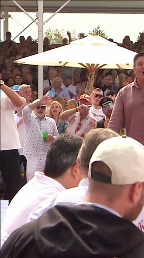 Marc Pircher performs Amore Mio 🌹💋💃 #marcpircher #schlager #shorts
