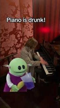 Piano is drunk! #alienlife #piano #cybercore