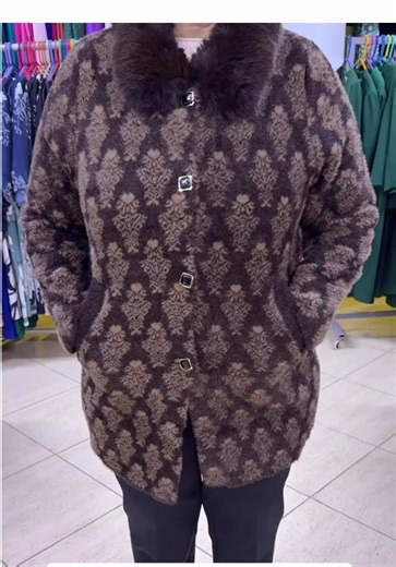 Butik Vjollca (@butik_vjollca_vlore)’s videos with original sound - Butik Vjollca