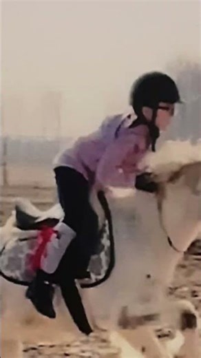 ⚠️⚠️VOLUME WARNING ⚠️⚠️ #oop #horse #fails #funny #blowup