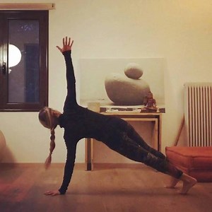 41 reactions | Simple but intense flow of movements for arms,...