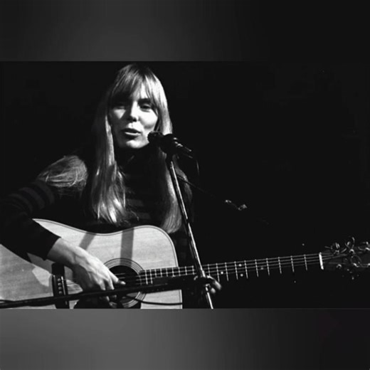 Joni Mitchell - Cold Blue Steel & Sweet Fire (Live) | Nov 17, 1972 | W. Hollywood, CA #jonimitchell