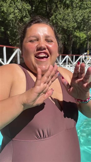 Video de yarlin carrasco (@yarlin_cv) relacionado con “casa en el agua colombia”