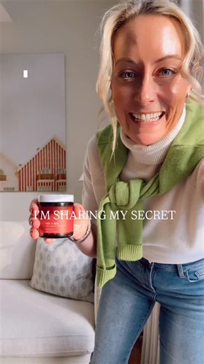 Phoebe Edmondson on Instagram: "Reset 🤍 I’ve been using MB1 45+ (metabolic burn) for approximately 4 months now and it has become a non-negotiable part of my morning routine #ad #arraepartner Created specifically for perimenopause and menopause - I have more energy, my cravings have decreased, I’m sleeping better and that stubborn belly fat that I gained after turning 40 is disappearing! For link comment RESET and use my code PHOEBE15 #over40style #newenglandliving"