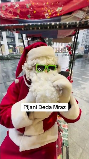 Deda mraz probao Jafa pastu!
