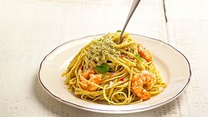 Η γαριδομακαρονάδα της Αργυρώς με κατεψυγμένες γαρίδες - Πώς να την φτιάξετε σε 20 λεπτά - ΣΥΝΤΑΓΕΣ - Youweekly.gr