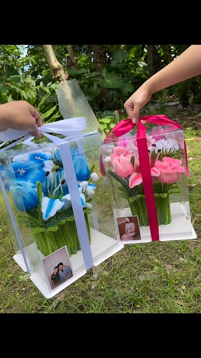 417K views · 29K reactions | Flower in a box ✨ #fuzzywireflowers #fuzzywirebouquet #fuzzywireflowerbouquet #handmadewithlove #crafting #handmade #craftsman | Craftopia | Facebook