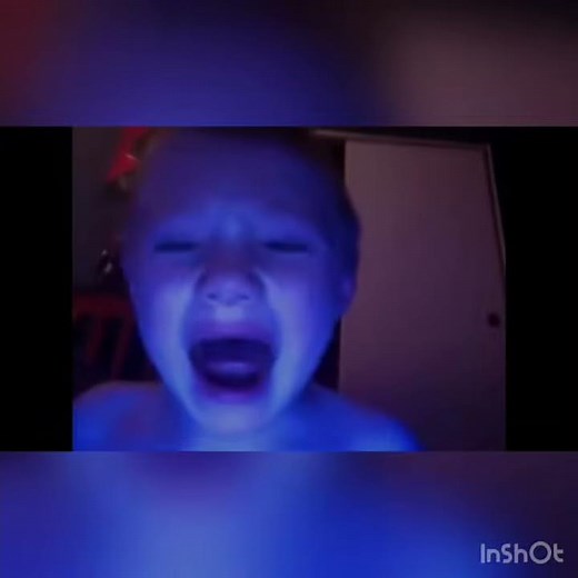 Kid turns blue screen memes