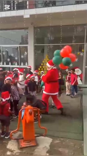 🎄❄️ CHRISTMAS CELEBRATION ☃️✨ The air buzzed with excitement as our nursery transformed into a magical winter wonderland for the annual Christmas party 🎅🎁 Each classroom became a beautiful masterpiece, decorated with colorful lights ✨, handmade snowflakes ❄️, and cheerful snowman drawings ☃️ on every door. Wishing everyone a joyful and blessed Merry Christmas! ❤️🎄 🌟 Guidance Spectrum Bokundara 🌟 | Guidance Spectrum Pre School