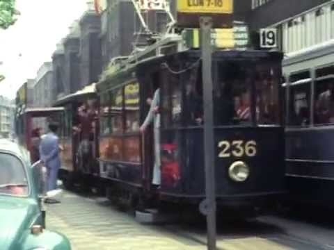1975: 75 jaar GVB (Gemeentevervoerbedrijf) Amsterdam, met historische trams - oude filmbeelden