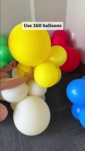 Making a balloon garland is easier than you think! #balloontutorial #balloongarland