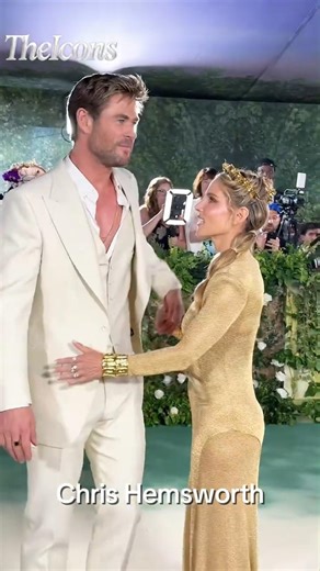 Chris Hemsworth With Elsa Pataky At Gala #ChrisHemsworth