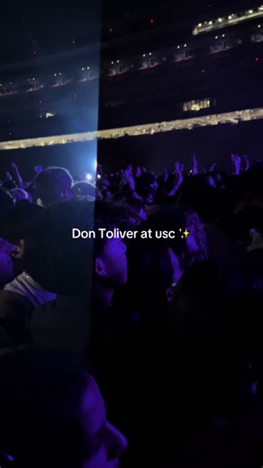 Don Toliver's Free Concert at USC in Los Angeles