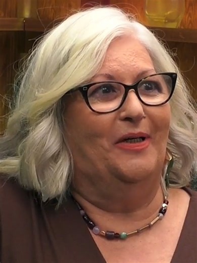 Descubre a Loli en First Dates: Momentos Inolvidables