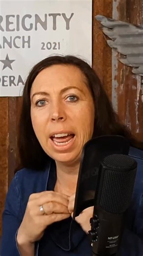 Mollie Engelhart on Instagram: "Can plastic clothing make you more feminine? Is polyester acting like estrogen? Polyester and synthetic fabrics can carry endocrine-disrupting chemicals from manufacturing and microplastics that may interfere with hormone balance indirectly over time (heat + sweat increases exposure). ⚠️ synthetic fabrics can expose you to disruptors that may affect hormones If you want fewer hormone disruptors on your skin, choose more: cotton • wool • linen • silk • hemp Your bi