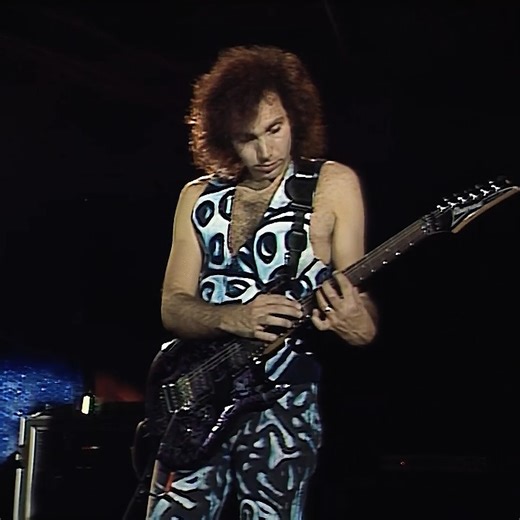 Shred Music Tv on Instagram: "Joe Satriani - "Midnight" (1988) #guitarsolo #guitar #joesatriani"