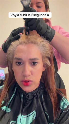 How to Bleach Your Hair at Home