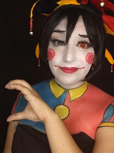 Explora el arte del maquillaje en el circo digital