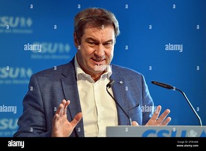 Markus SOEDER (Prime Minister Bavaria and CSU Chairman), gesture, at the lectern, single image, trimmed single motif, portrait, portrait, portrait. Press conference CSU after video conference of the management in the CSU headquarters in Munich on March 26th, 2021. | usage worldwide Stock Photo - Alamy