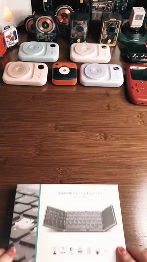 A foldable keyboard for your pad#foldablekeyboard #keyboard #foldable