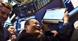 Alibaba ganó 38% en su debut histórico en Wall Street