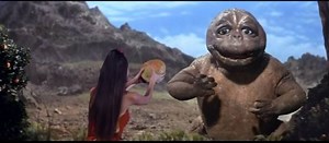 Minilla, o filho bastardo e bizarro de Godzilla