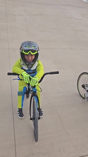 clases de BMX para niños en San Miguel. Entrena con nosotros info al WhatsApp: 924304043 #bmx #bmxlove #ciclismo #bici #clasesdeverano #clasespqraniños #kids