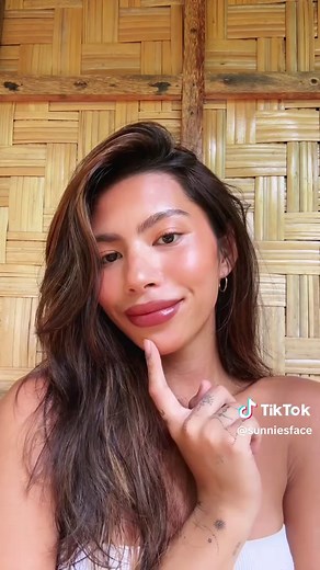 Beach Makeup Look: 3 Steps to Radiant Skin