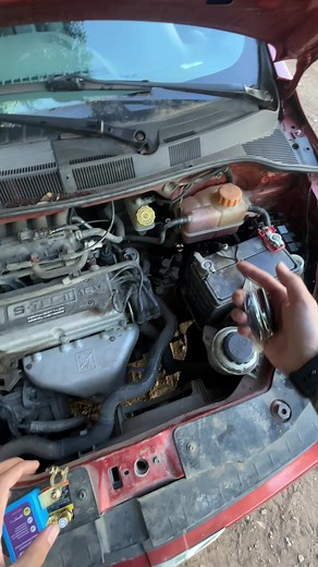 Remote Battery Disconnect Switch 12V Battery Kill Switch 200A Anti Theft Isolator with Remote Control and Battery Negative Cut Off Function #remotebatterydisconnect #batterydisconnectswitch #Killswitch #batterykillswitch #batteryswitch